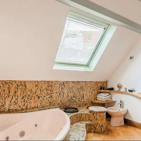 - Cosy House In Old Town For 6 People * Кольмар