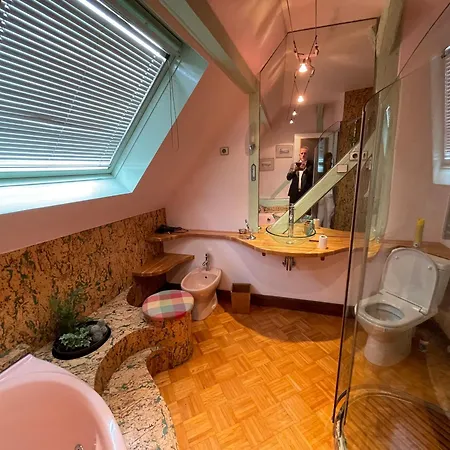 In Old Town 6 People Colmar